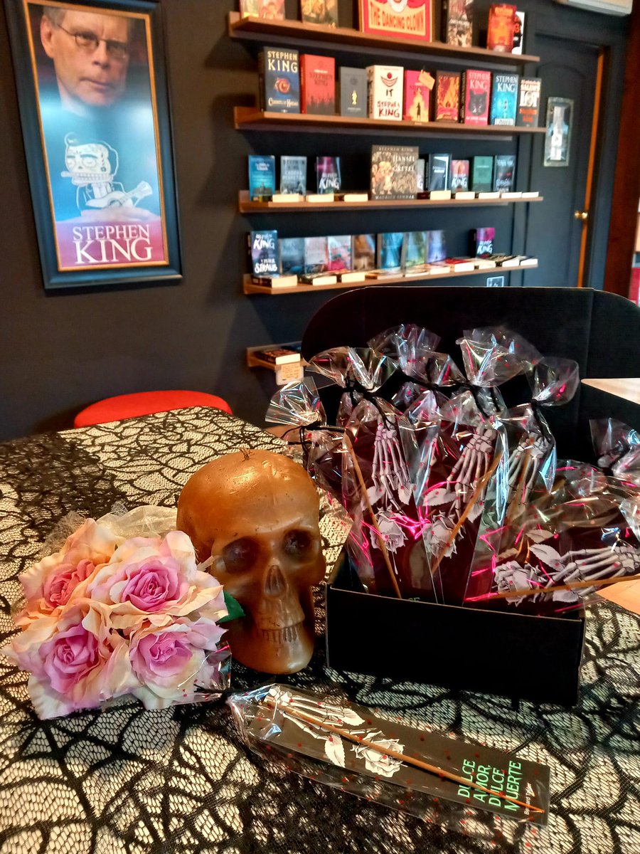 Derry Books tweet media