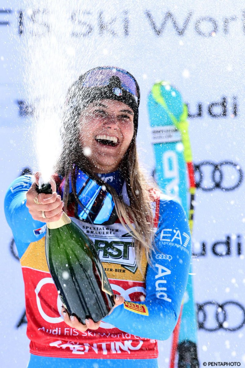 Guardia di Finanza tweet media