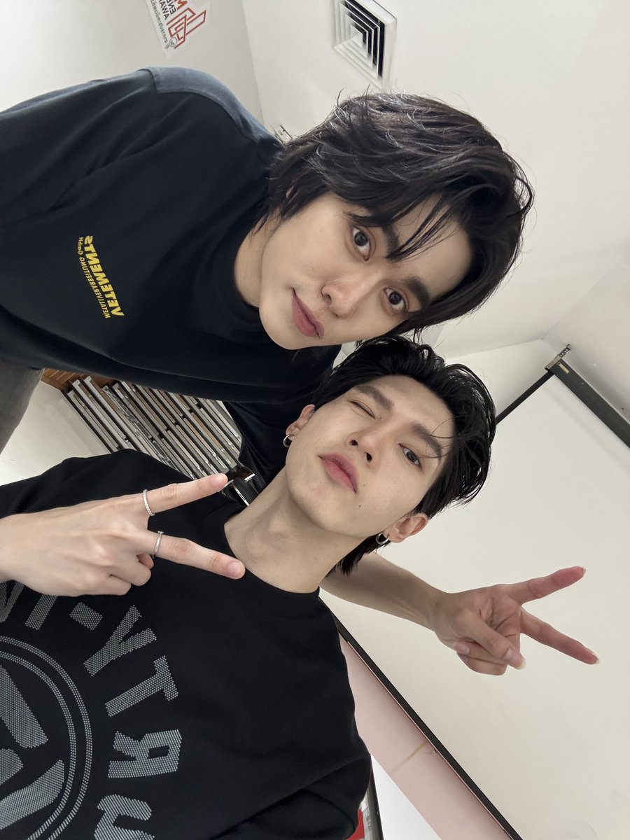 อู๋ท้าน้าบูน tweet media