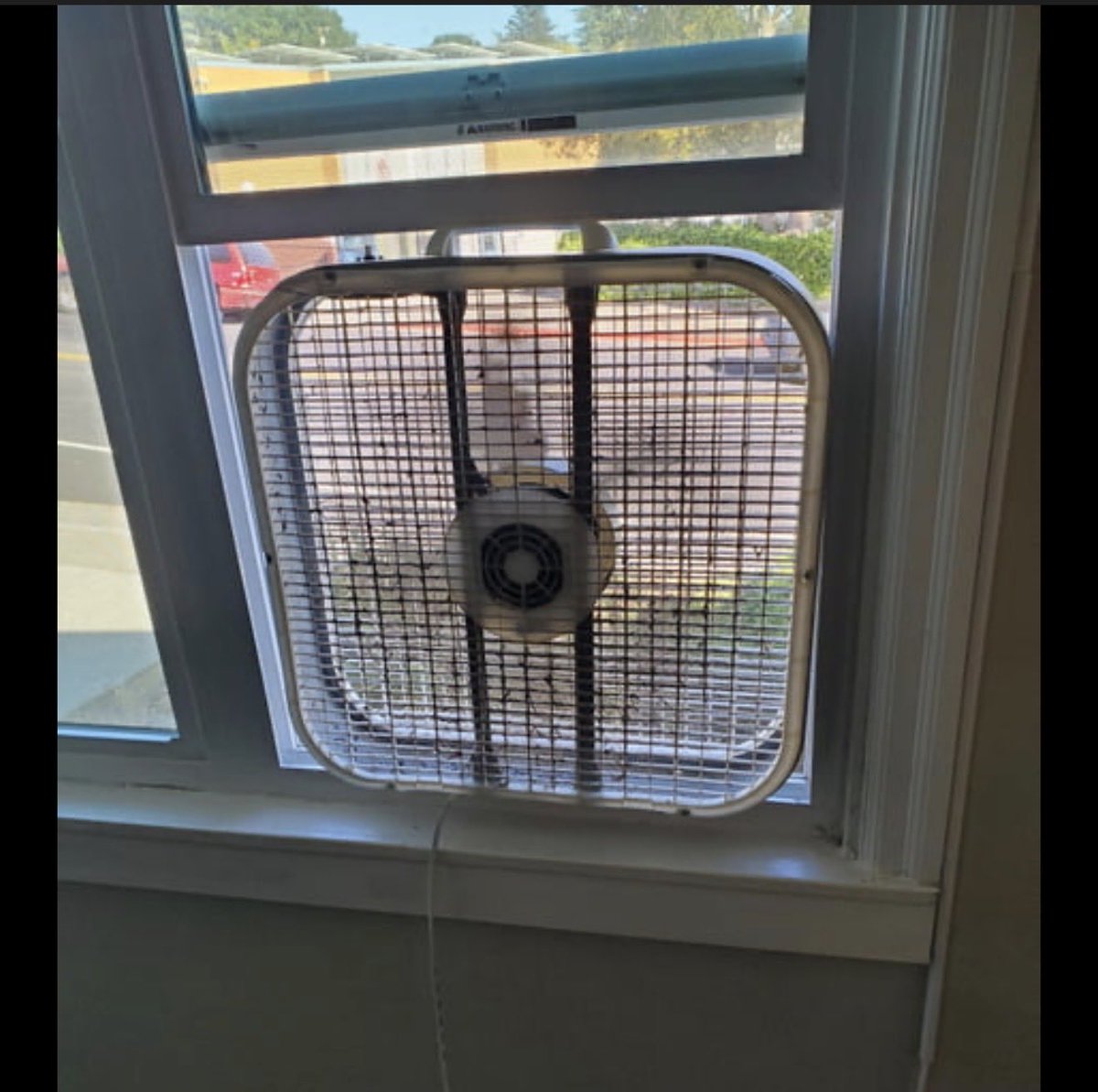 chrissy_teaches tweet media