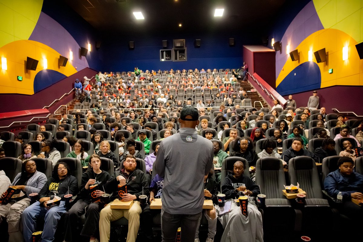 AstrordinaryDF's tweet photo. Shoutout to our incredible community partners for bringing their students out to our private screening of @ProjectHailMary! ✨
It was an honor to host students from Girls Inc. TNV.  We’re grateful to share experiences like this with the next generation. 🚀 https://t.co/cLUR6i9iO1