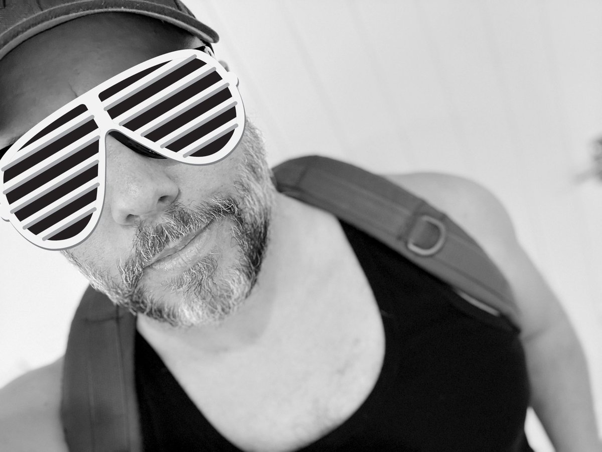 mRr3b00t tweet media