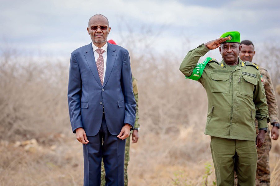 M.M. Dhoore tweet media