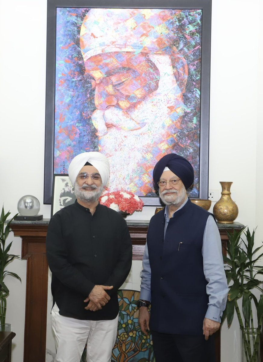 HardeepSPuri's tweet photo. Lakshmi and I were very happy to receive our friend, former colleague and now the Lt. Governor of Delhi, Sardar @SandhuTaranjitS Ji and his wife Reenat Sandhu Ji today.
A friend from our days as officers of Indian Foreign Service, our association goes back several decades. 
As residents of Delhi, we look forward to the transformation and development that Sandhu Ji will usher in the city where I was born and raised.

@LtGovDelhi @PetroleumMin @PIB_India