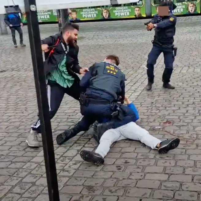 Flat Mars Society tweet media