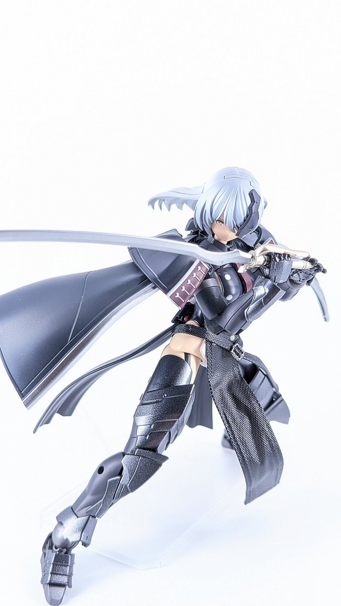 Offlinecage's tweet photo. #3連休はフォロワーさんが増えるらしい 
キャラクタープラモがメイン
公式コンペが連続したので最近はB社の30MINUTESレーベルが多めです https://t.co/kkIVhwAUPv
