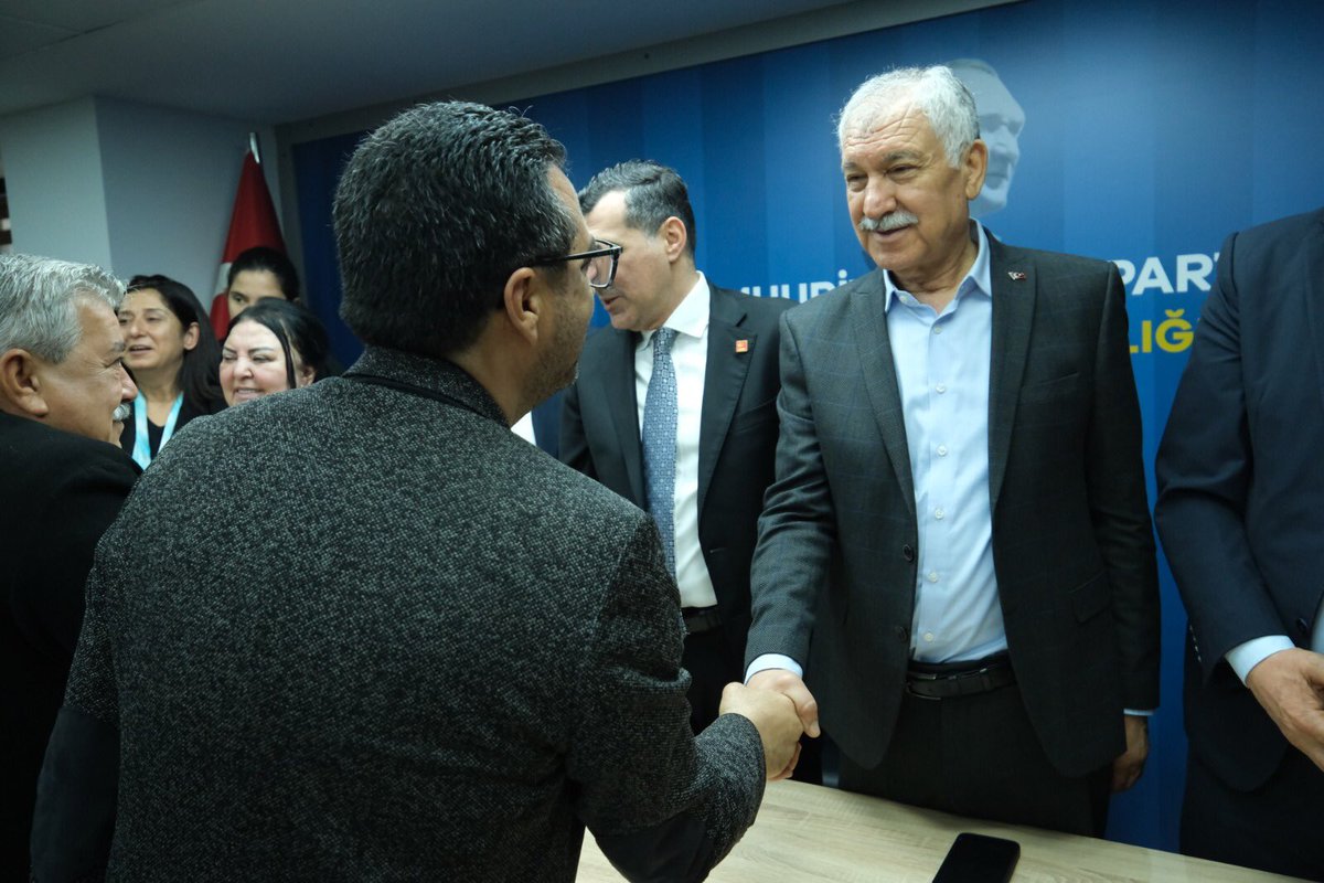 omer_uney's tweet photo. Mutlu, huzurlu bayramlar olsun. https://t.co/N5o8mNV1o2
