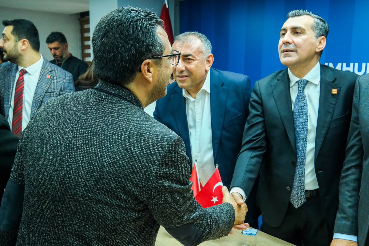 omer_uney's tweet photo. Mutlu, huzurlu bayramlar olsun. https://t.co/N5o8mNV1o2