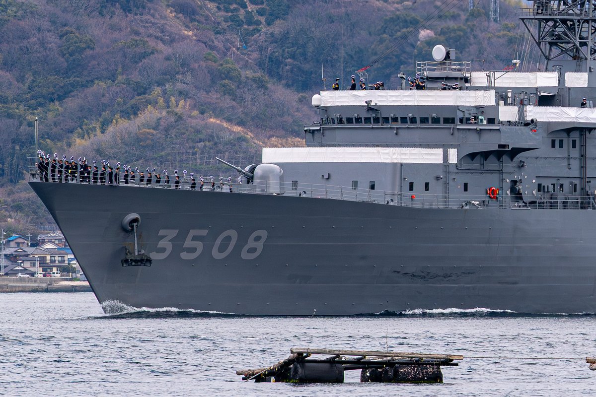 カリス（は湯たんぽ使用中？） tweet media