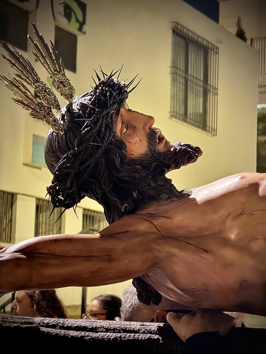 CMcarmenD's tweet image. 🔚🎶 Muy agradecidos a nuestra querida Hermandad de la @Crucifixion_MLG por permitirnos formar parte un año más de uno de los momentos más #Bellos y #Profundos de la #CuaresmaMalagueña.

🖤🗡️ ¡Siempre al servicio de los #ReyesDelBuenPastor!

#CofradiasMLG
#SonesDelCarmenDoloroso