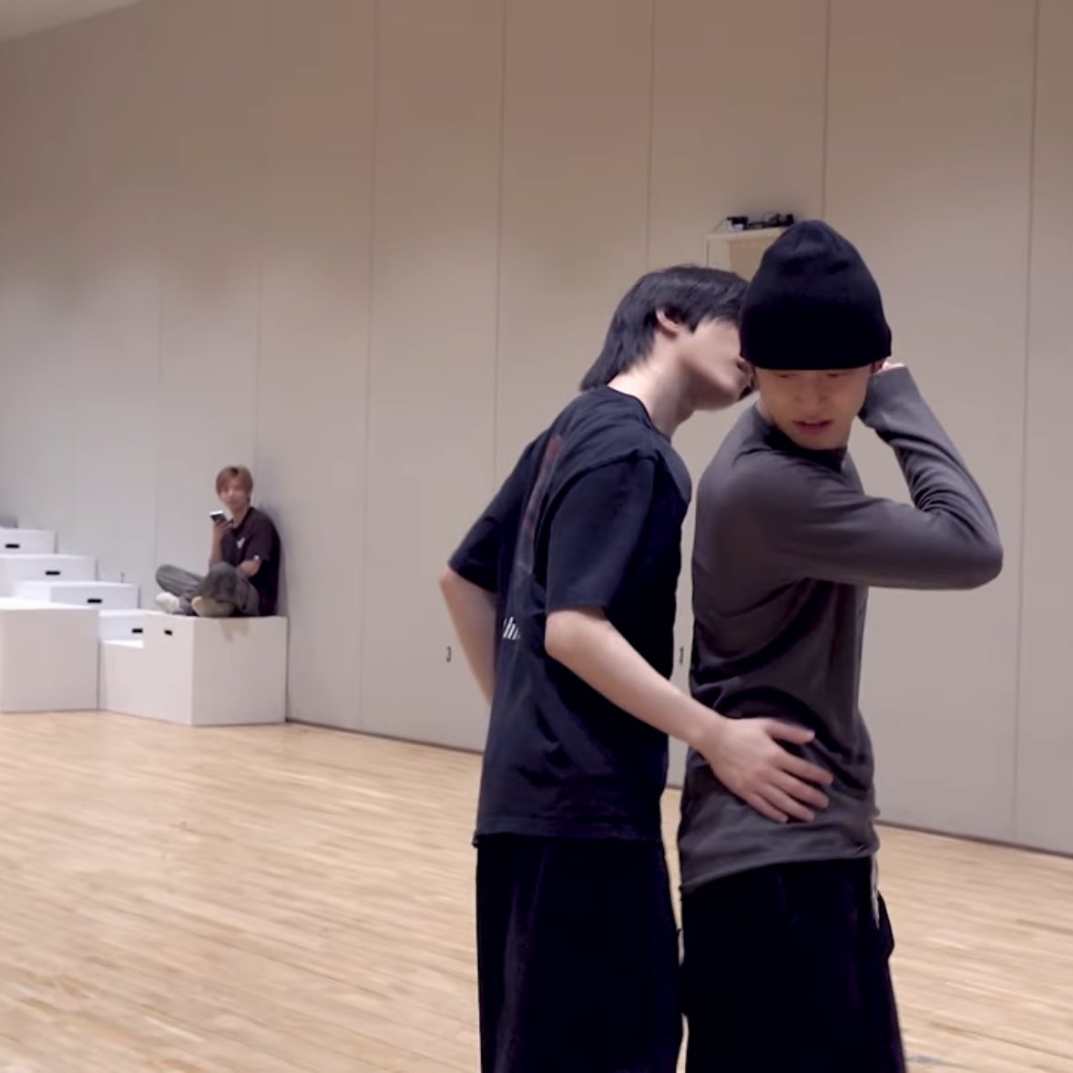 🐈 hailee fan tweet media