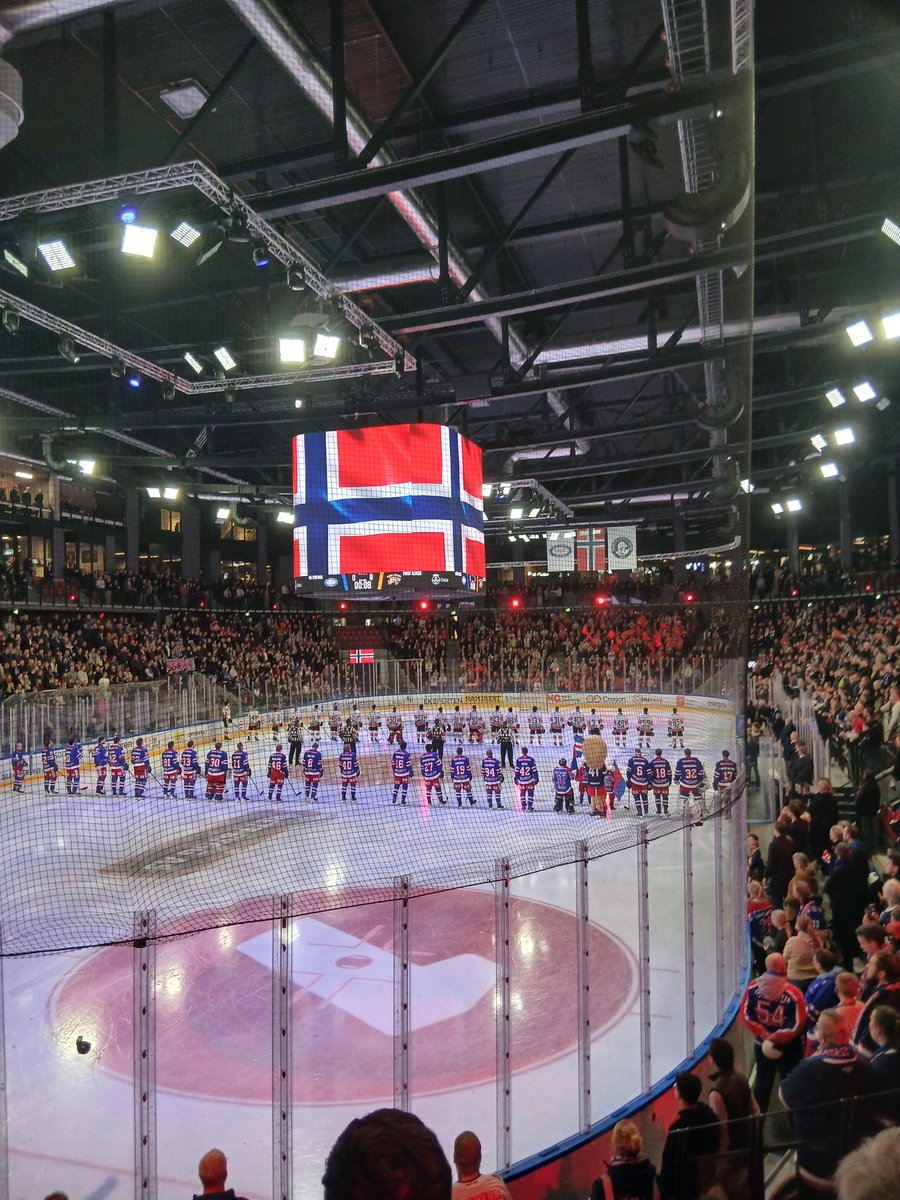 Engaheleåret tweet media