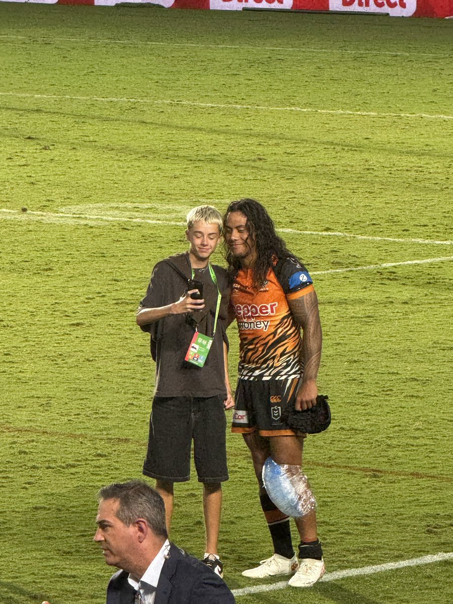 thecastpatrol's tweet image. Not a good night for Tigers. ❌🐯

Both halves went off injured 🤕 

#nrlsouthstigers #nrl #cast