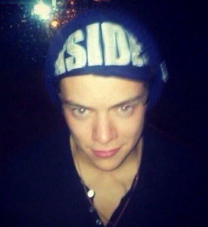 lolo is seeing harry ⭑ ⋆。˚ tweet media