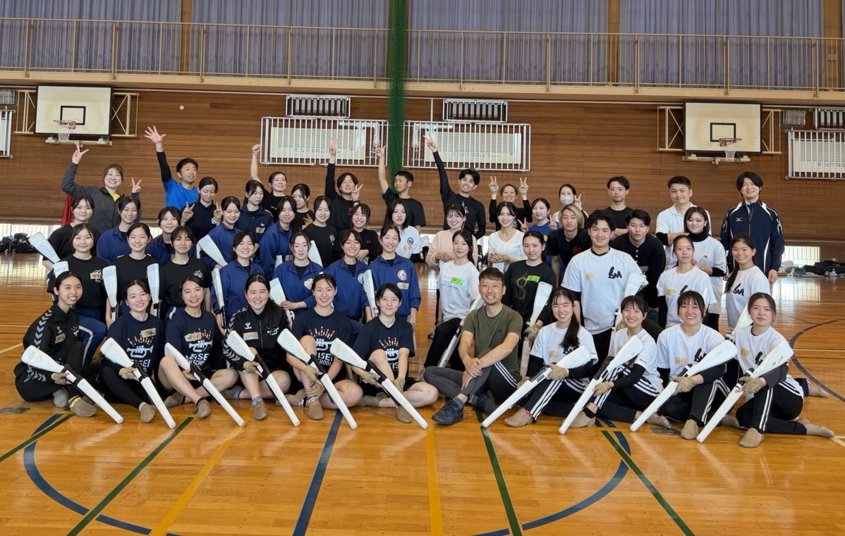 kyushu_jmba's tweet image. 本日、九州カラーガードワークショップを開催🚩
各県から定員を超える参加者で最高に熱い一日に🔥充実したスキルアップの場に
県を越えた仲間との出会いもワークショップならではの醍醐味✨
参加してくれた皆さま、ありがとうございました
#ColorGuard #九州 #JMBA  #カラーガード #フラッグ #ライフル