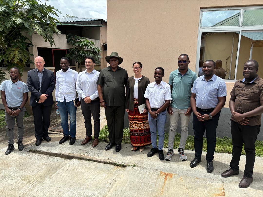 Rebecca Terzeon tweet media