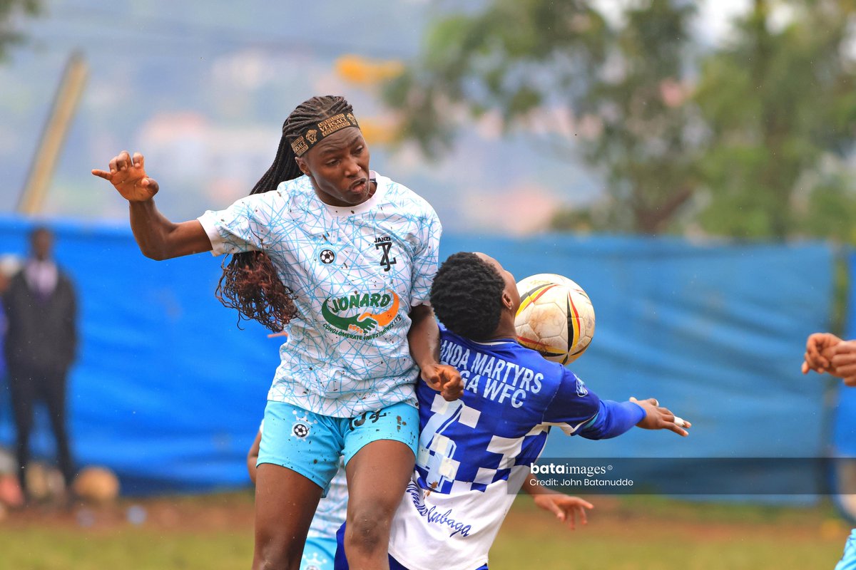 BataImages tweet media