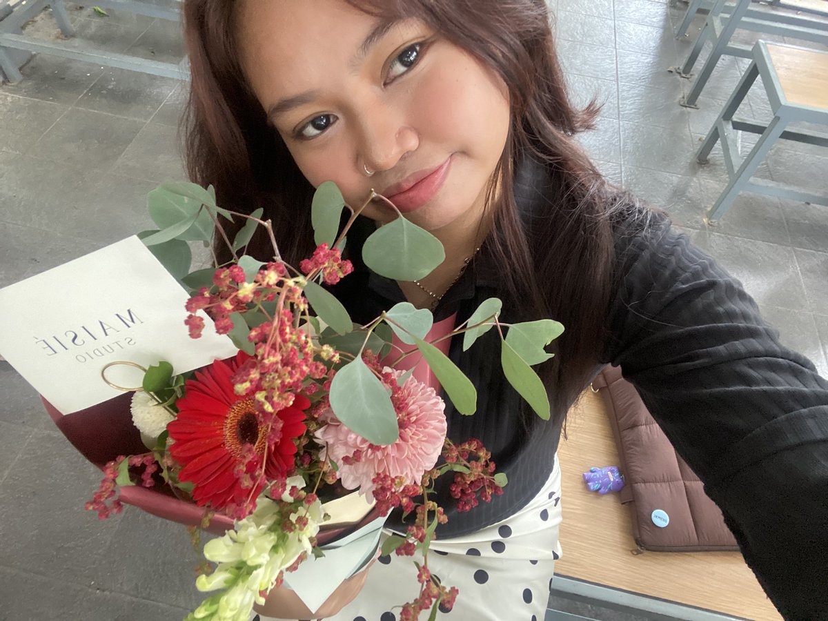 ًluna🍀 tweet media