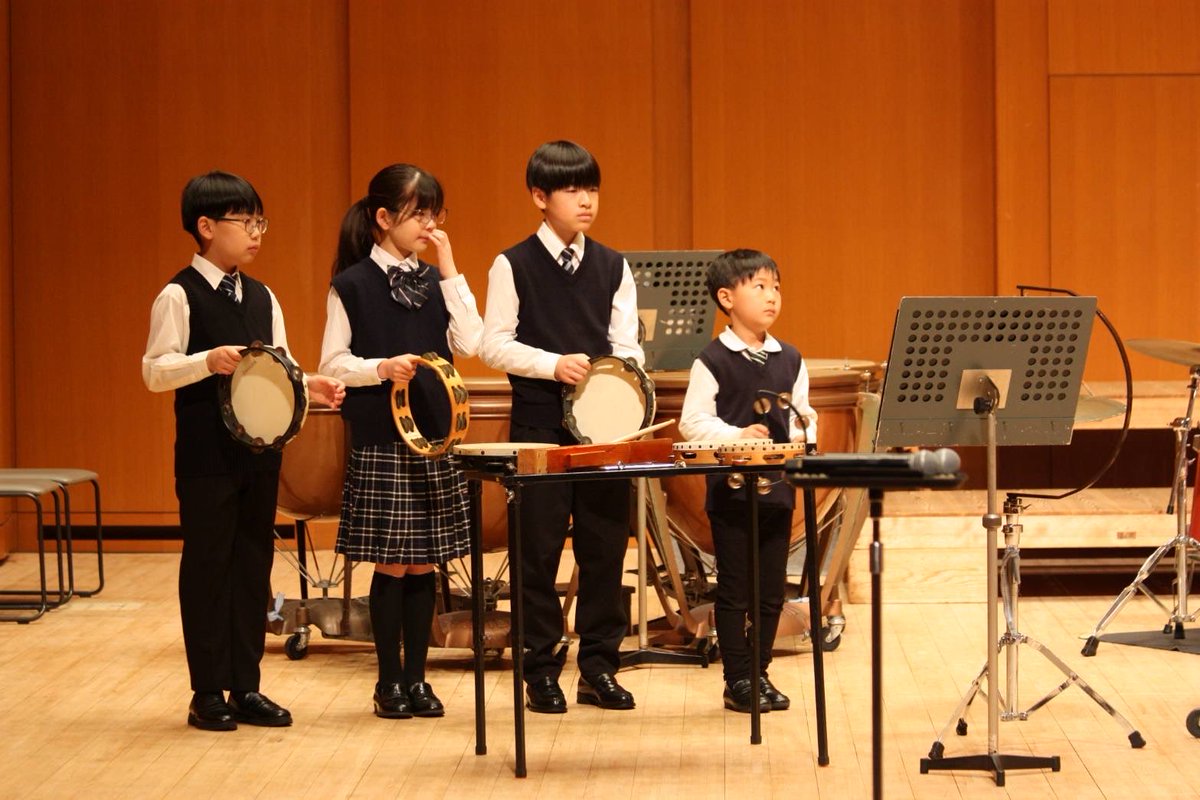 wind_ensenble's tweet photo. 第33回
ウインドアンサンブル荷揚定期演奏会

無事に終了いたしました。
皆様のおかけで無事に開催でき、
子供たちも、卒団生も楽しく演奏が
できたようです。

あらためて、音楽の素晴らしさを
親子共々感じています。

これからも、ウインドアンサンブル荷揚の応援のほど、よろしくお願いいたします https://t.co/j398HM6Bye