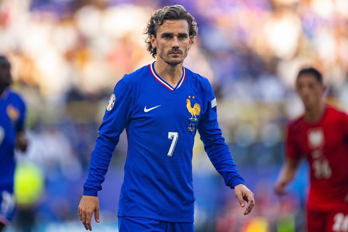 Ontheminute.com tweet media