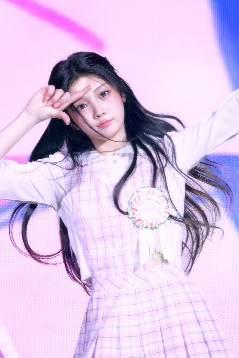 𝒲onhee tweet media