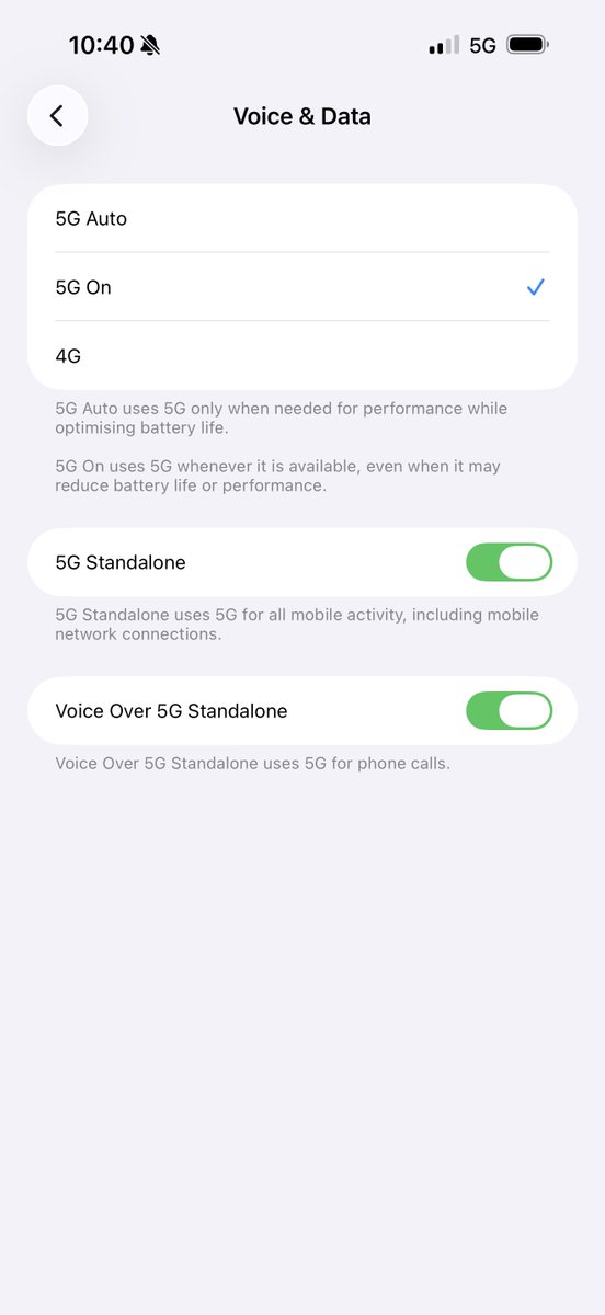 danmm2701's tweet photo. @EE just looked at my post code and I’m in a 5G+ area but how come I can’t see the 5G+ logo at the top next to my 5G i’ve got everything set on so it prioritises 5G I’m getting the speeds around 800-900 on a good day 1gig but can’t see the 5G+ https://t.co/tiFyrsYSNH