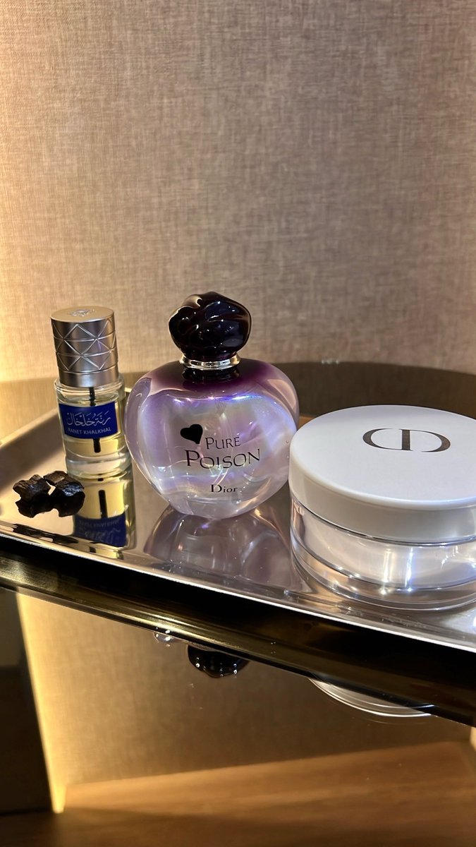 فـجـر tweet media