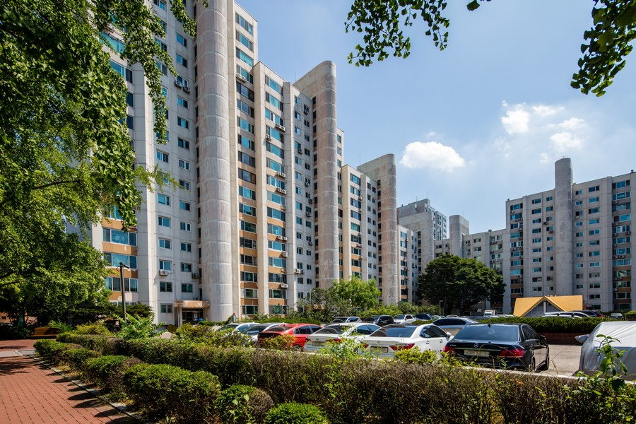 아시아선수촌 예상분담금 떳는데 사업성이 좋긴한가보네요... 

1. 34평형 신청 시

기존 37.74평 소유: -3.17억 (환급)
기존 46.63평 소유: -5.35억 (환급)
.....

풀버전은 타래에...