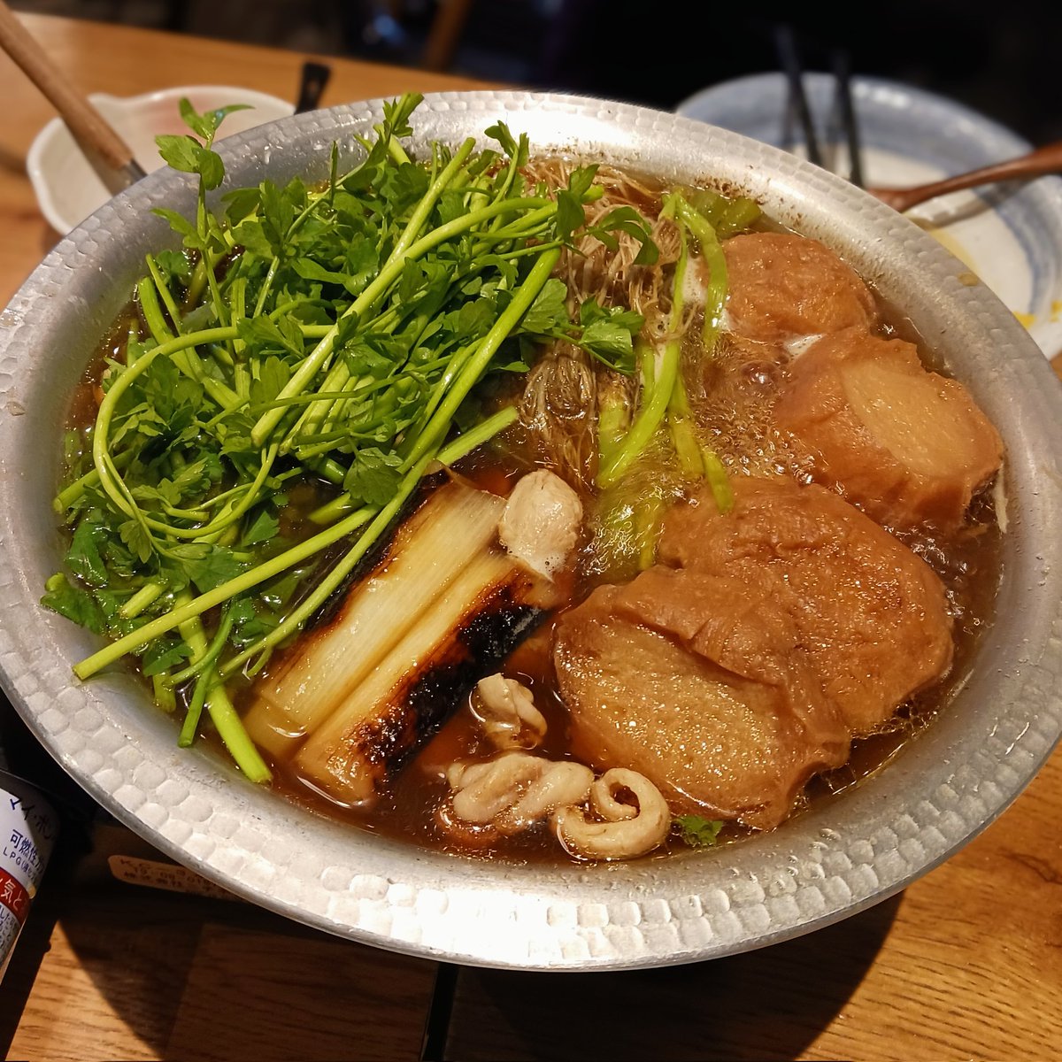 春コミ楽しかったありがとうございました
写真は仙台のせり鍋とひろみつとささもち