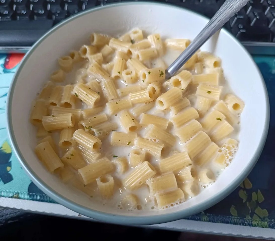 Jadoodlyden EN PNGtuber~ tweet media