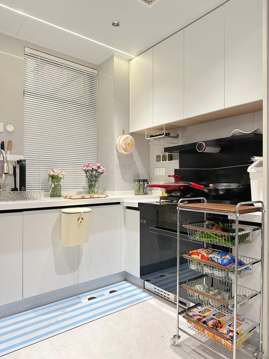 chris jones tweet media