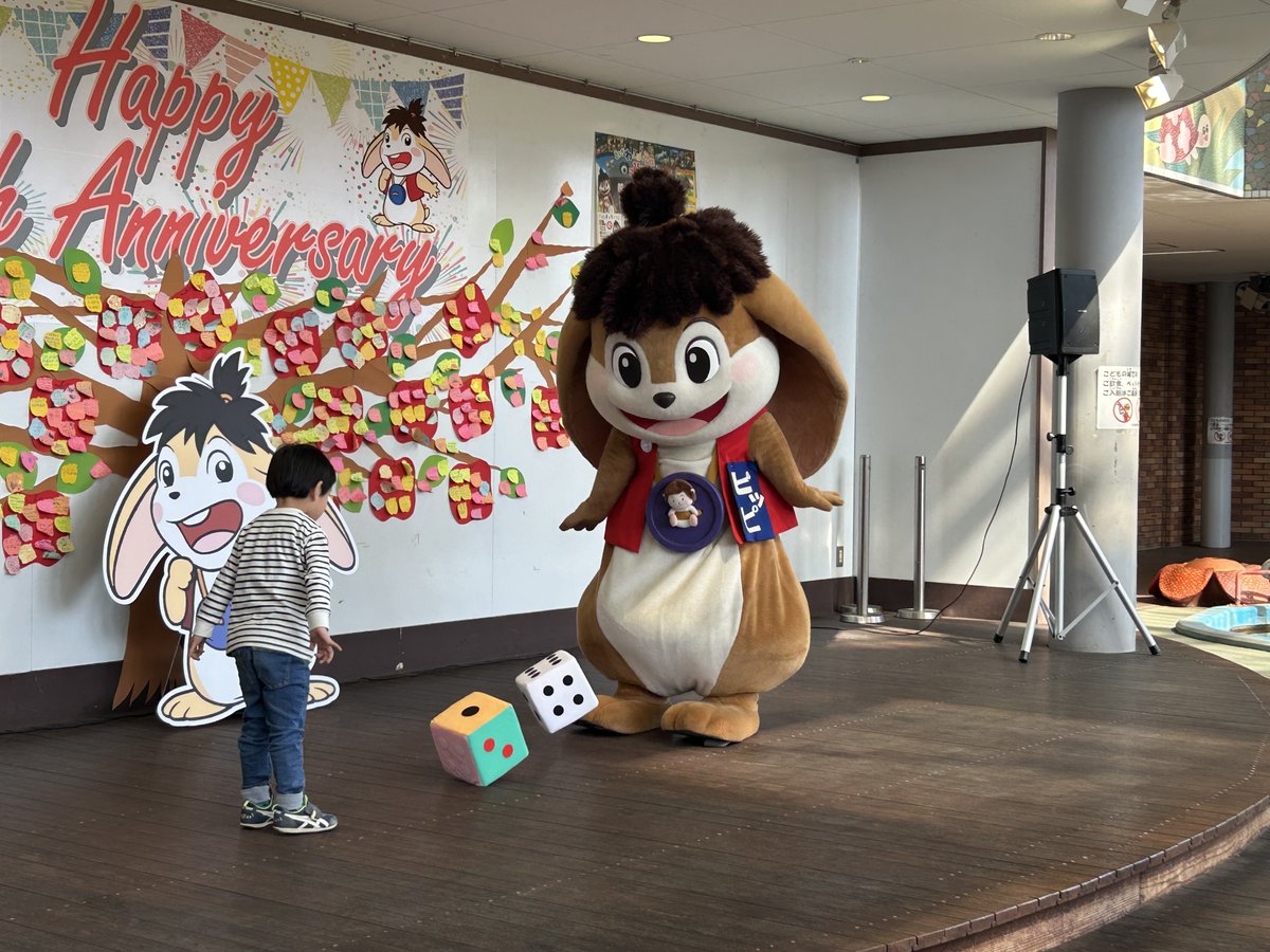 wanpakukouen's tweet photo. 昨日のキャラグリ、楽しかったですね。

とちまるくんと壬雷ちゃん、ミーナちゃんが来てくれました。

そして今日は"ピッピとあそぼう"でこどもたちとサイコロゲームをしてあそびましたよ。

"ピッピとあそぼう"は4/19(日)にも開催しますので、今回参加できなかった子たちはぜひ参加してくださいね。 https://t.co/pLYoKHwGEw