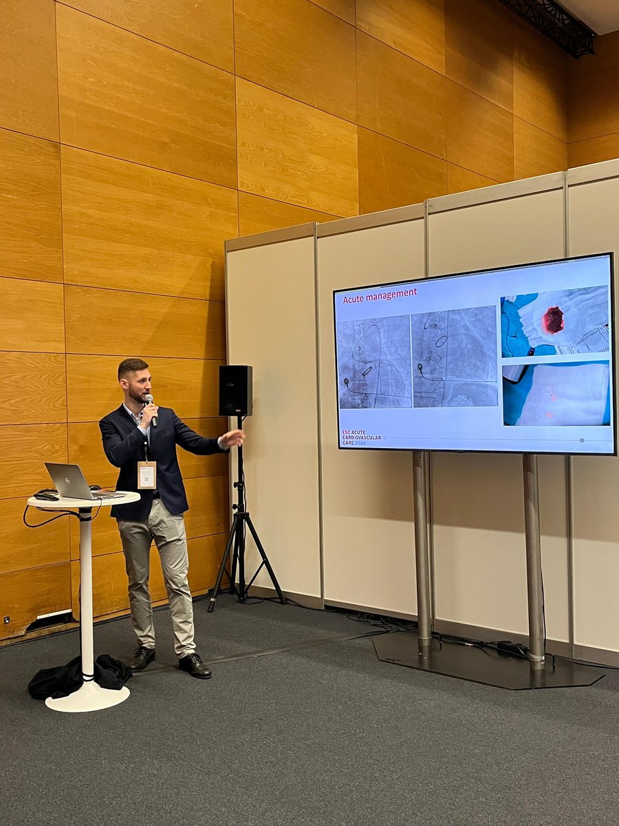 Miguel A. Martín Arena tweet media