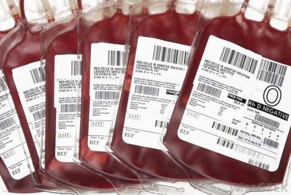 healthtimeszim's tweet image. 🚨 Historic Change: Jehovah's Witnesses now allow members to store and transfuse their own blood for medical procedures. A major shift in a 70-year-old policy.

Read the full story 👉 healthtimes.co.zw/2026/03/21/jeh…

#HealthNews #JehovahsWitnesses #MedicalEthics #BloodTransfusion