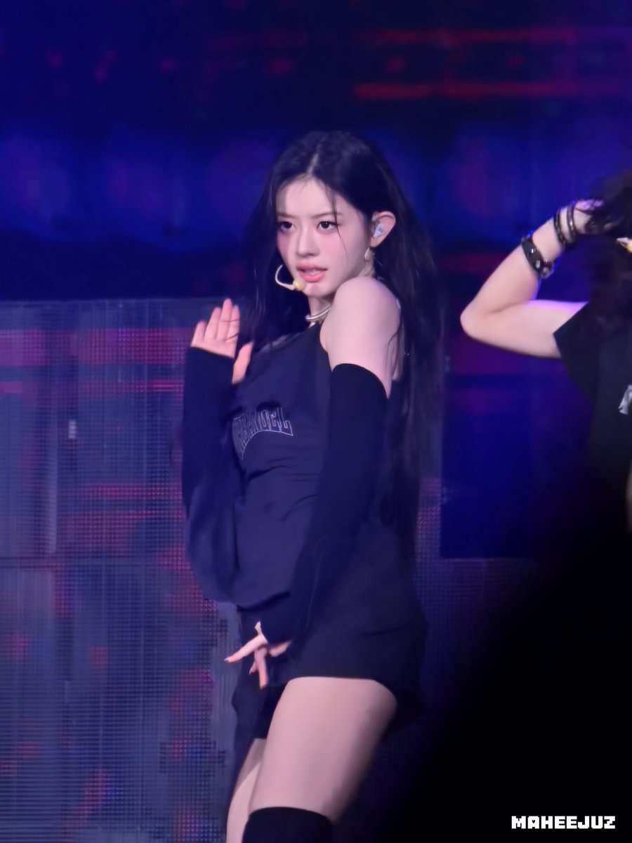 Maheejuz tweet media