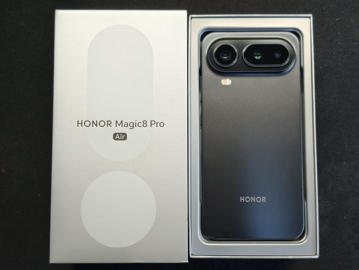 ChalleDai's tweet photo. #HonorMagic8ProAir #Yフリマ
なんと!😮¥123,000という強気の価格に対し、値引き交渉一切なしの金額のままで先ほど売れました!😇👍このモデル、Yフリマでの実購入額に対し、損益マイナス¥2,149 のみ!。2/21~3/21の約1カ月間のレンタル使用料としては、かなーりお安く使用できました。ありがとうございました!😊