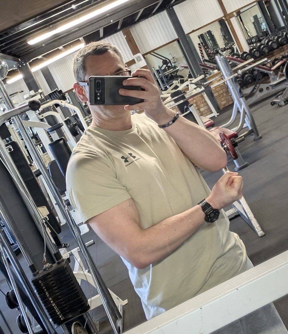 The_Dadalorian8's tweet photo. Seriously happy with my progress, always want more but this great #gym #progress #changingmylife https://t.co/8VzR9FOLXq