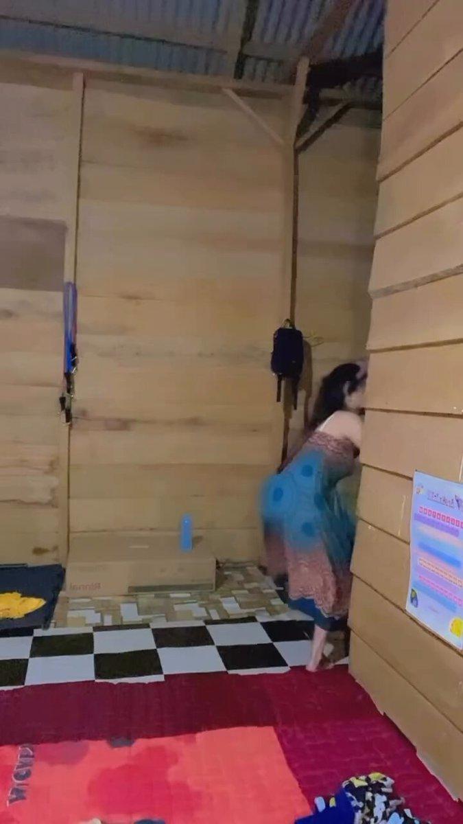 indah sari tweet media