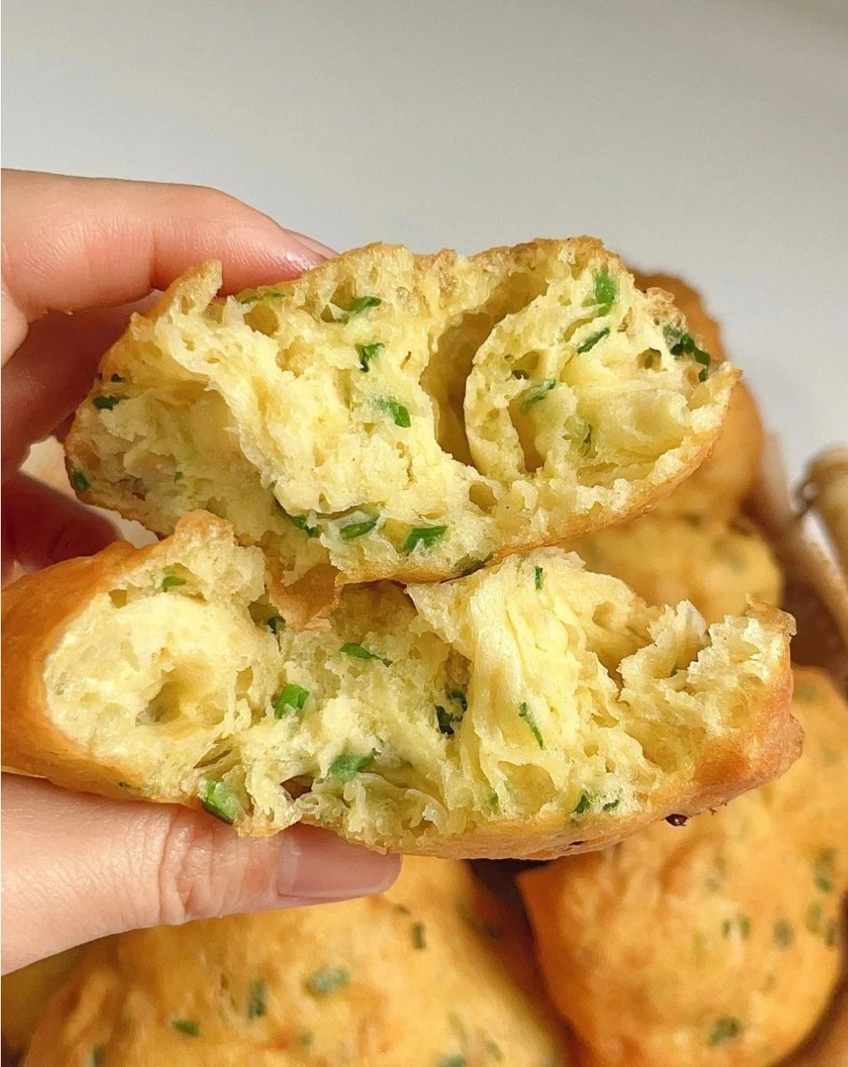 alex addison tweet media