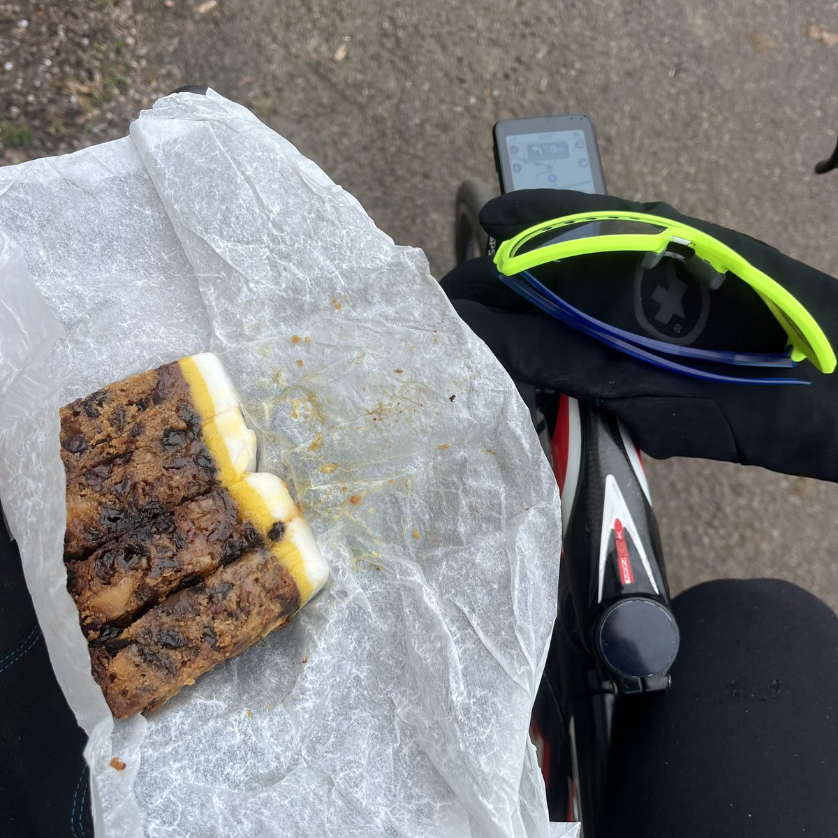 Simon Warren tweet media