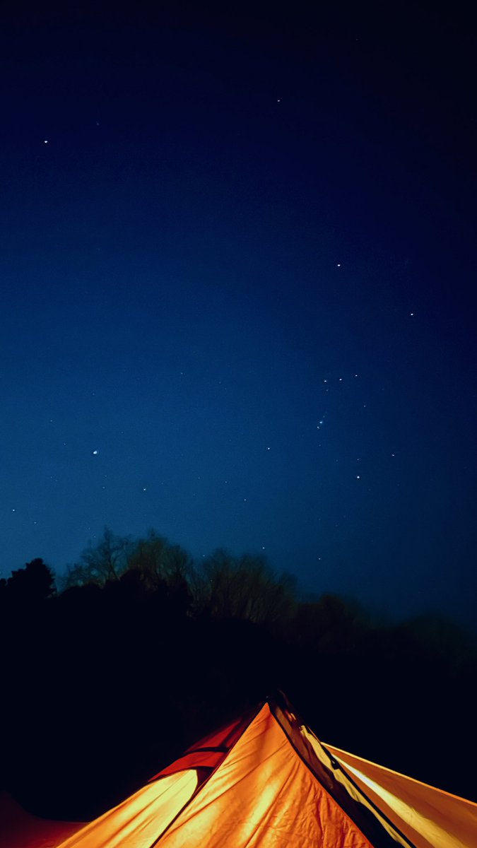 満点の満天の星空💫

#星空
#キャンプ
#オリオン座