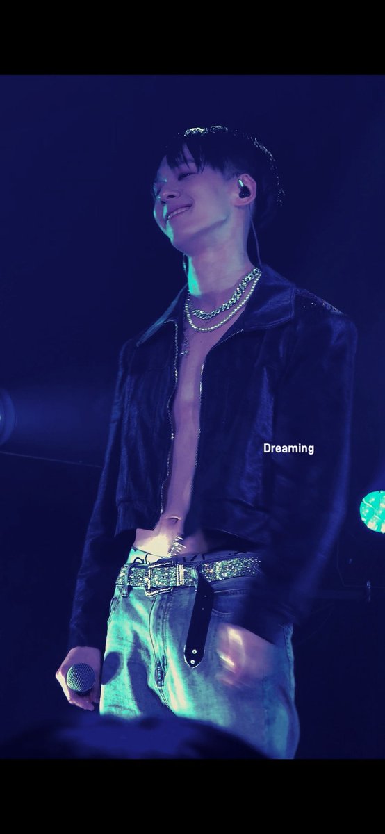 𝑫𝒓𝒆𝒂𝒎𝒊𝒏𝒈 tweet media