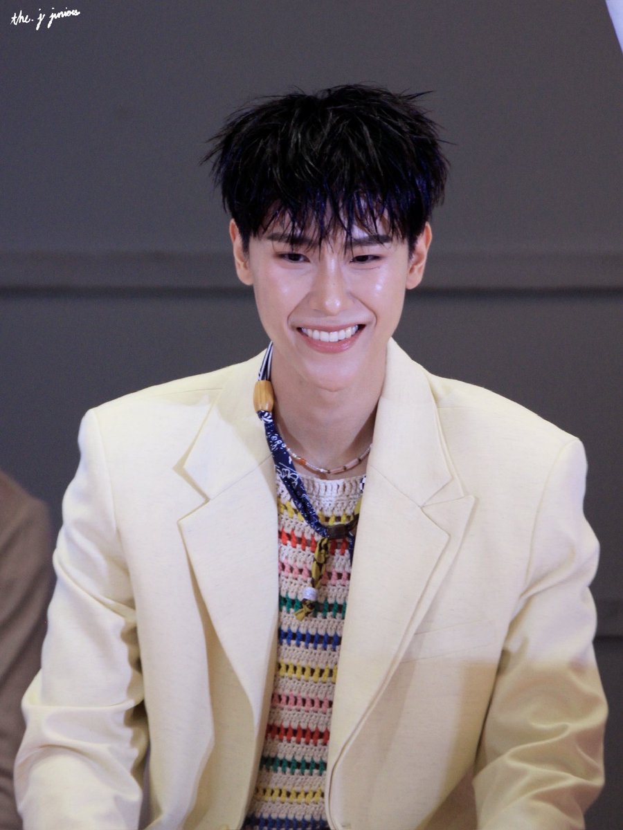 สุดหล่อยิ้มหวาน✨

JUNIORMARK AT SUMMER THE MALL BANGKAE

#THEMALLSUMMER2026xJUNIORMARK