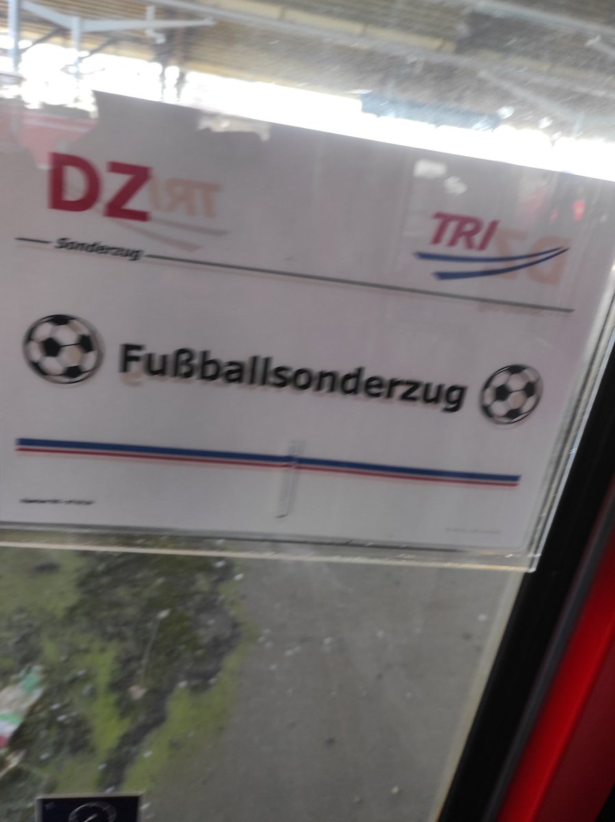 18Giasing60 tweet media