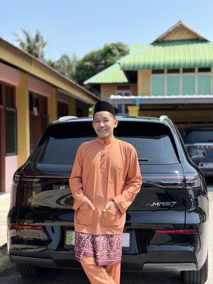 (speaks indistinctly in Italian) tweet media