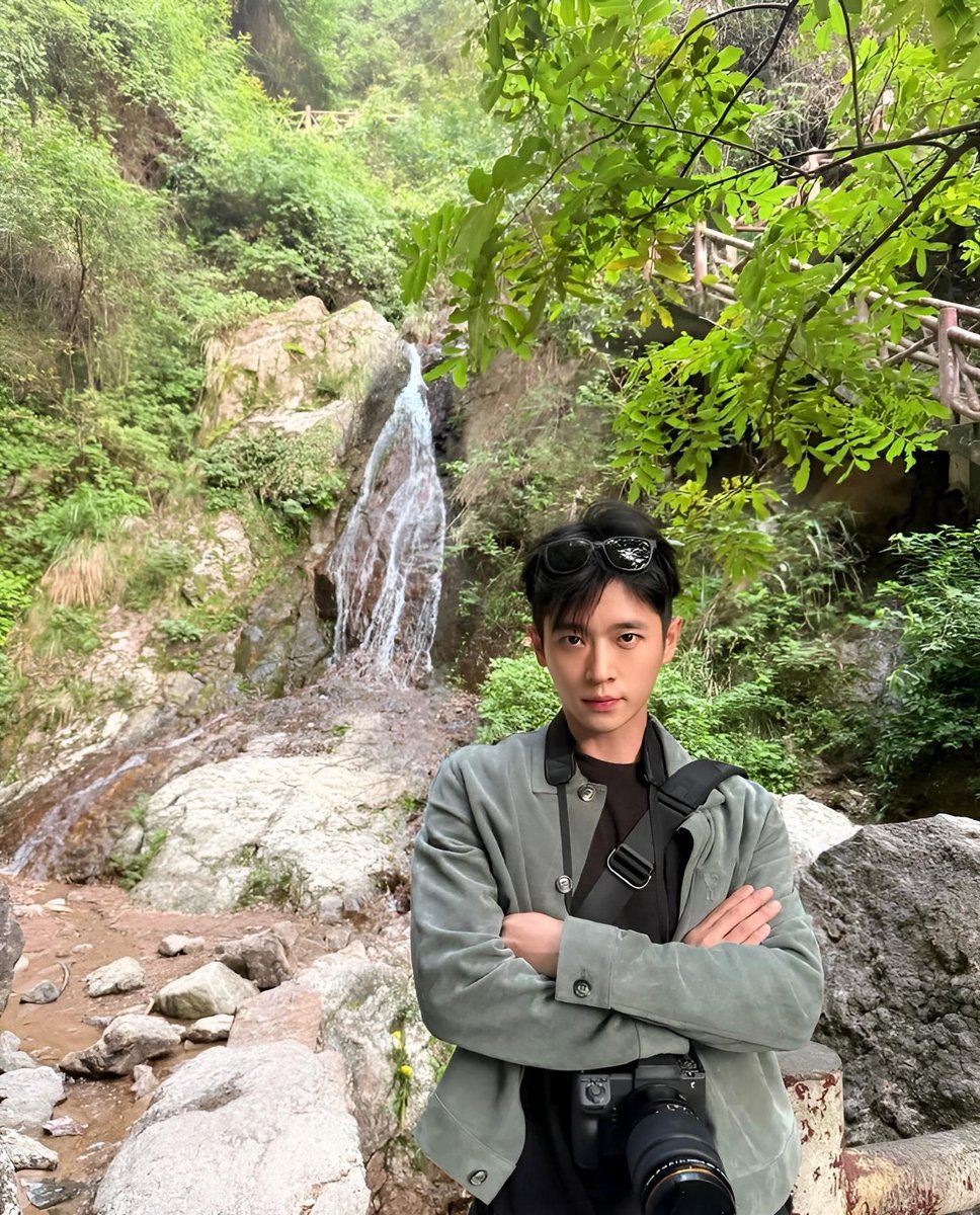whxatever's tweet photo. Jujur rada betmut soalnya eye makeup gw tdak terlihat, tp gapapa cwok mateng gw tetep suka, ktanya “cakep banget cwek gw” https://t.co/q9AsmigHbB