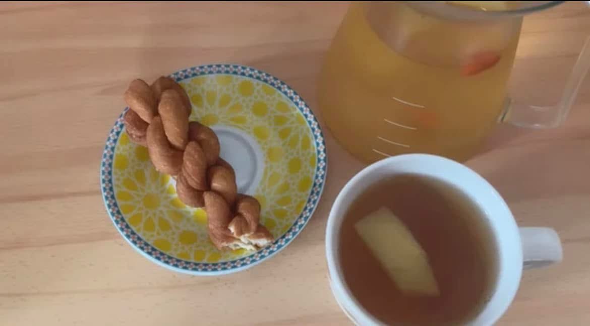 Bella. Chen tweet media