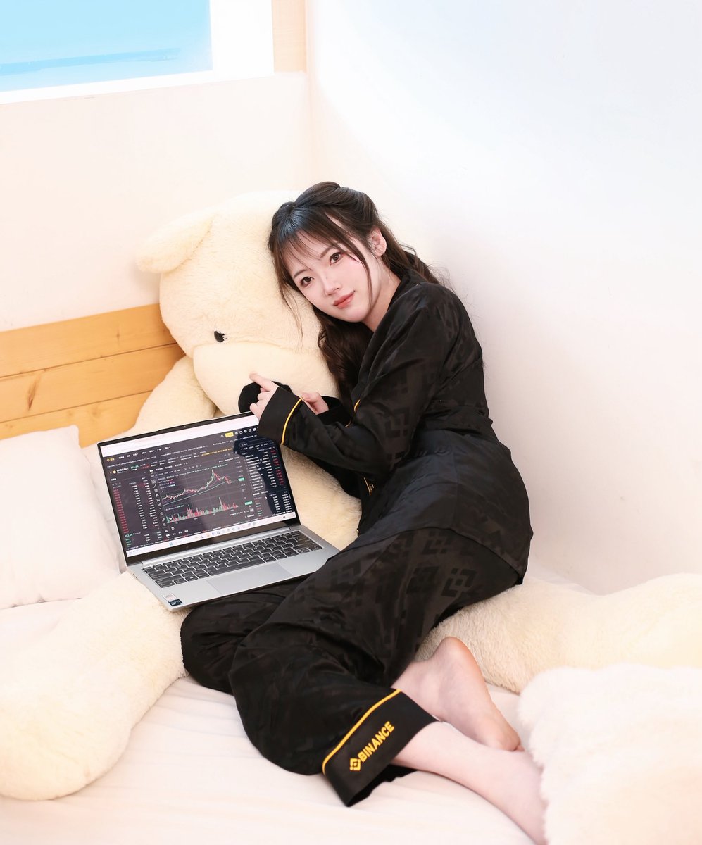 0x小师妹 tweet media