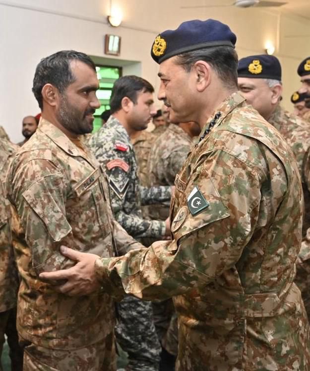 ISPR Rawalpindi, 21 March 2026: Field Marshal Syed Asim Munir visits Kurram to spend Eid-ul-Fitr with troops