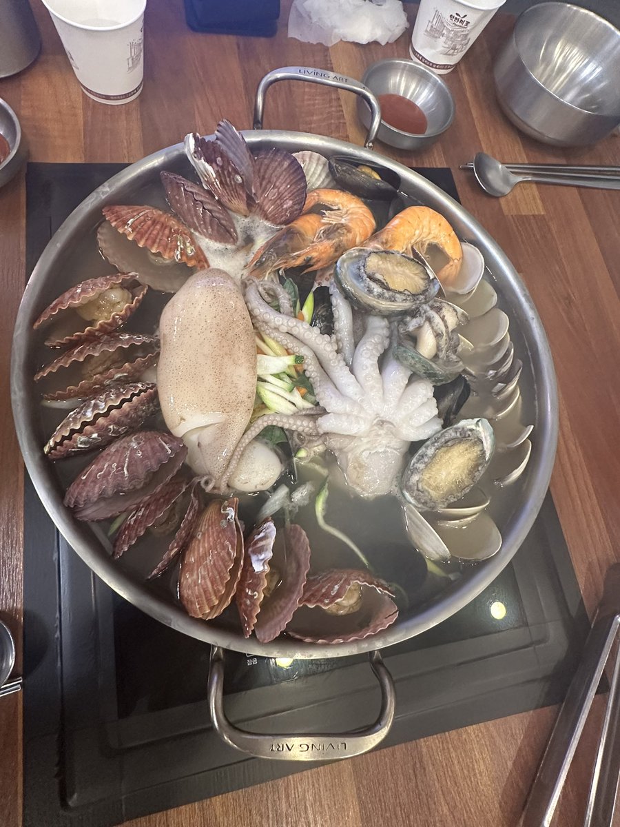 꿀피그 tweet media